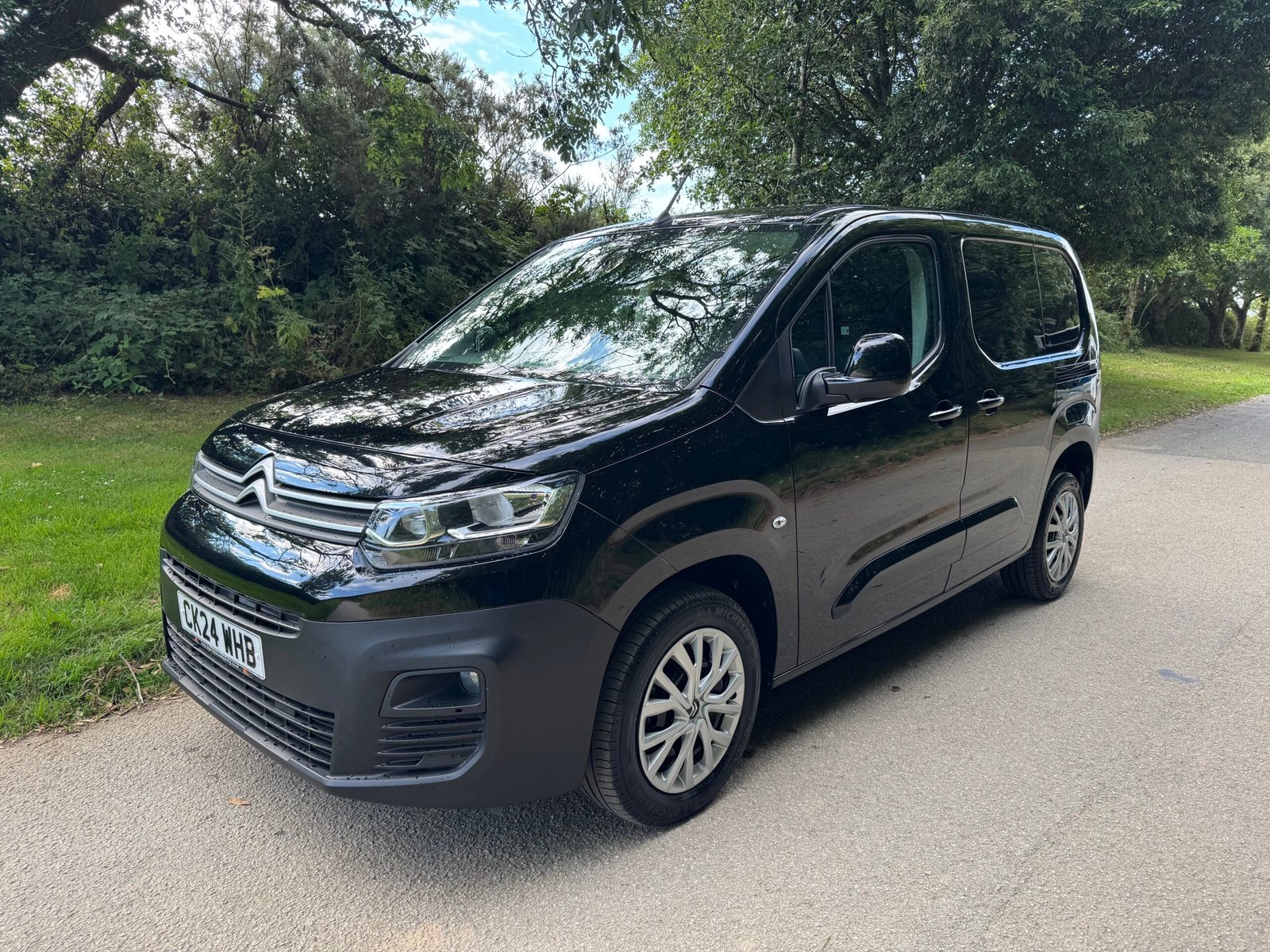 vehicle-thumb-image